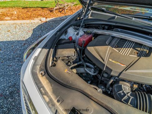 Used 2018 Cadillac CTS V w/ Luxury Package image 15