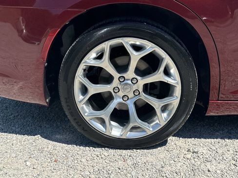 Used 2018 Chrysler 300 C w/ Sun, Sound & Nav Package image 18