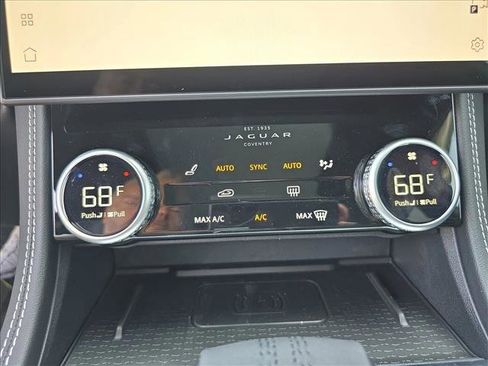 New 2026 Jaguar F-PACE R-Dynamic S image 19