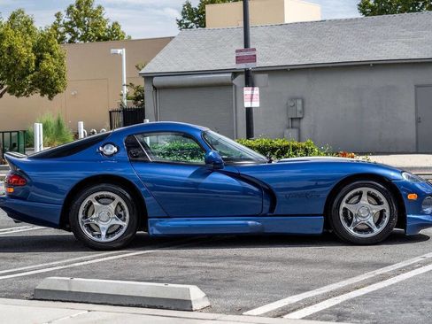 Used 1996 Dodge Viper GTS image 11