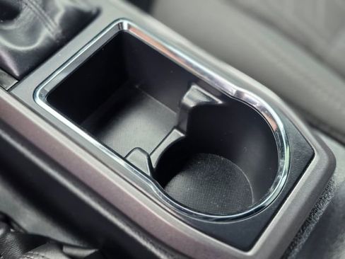 Used 2019 Toyota Tacoma TRD Sport image 36