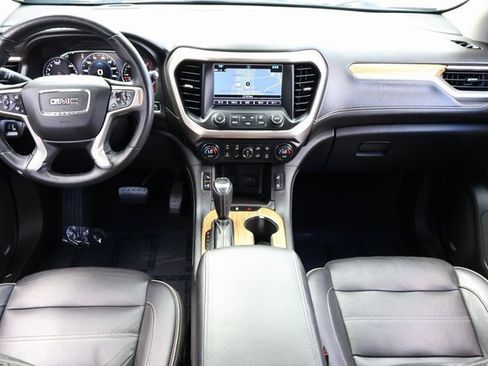 Used 2018 GMC Acadia Denali w/ Technology Package image 15