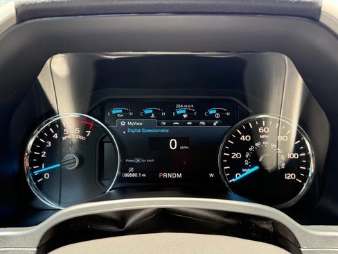 Used 2018 Ford F150 Lariat w/ Equipment Group 501A Mid RWD image 30