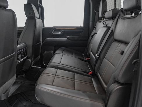 Used 2025 Chevrolet Silverado 3500 High Country w/ High Country Premium Package AWD/4WD image 38