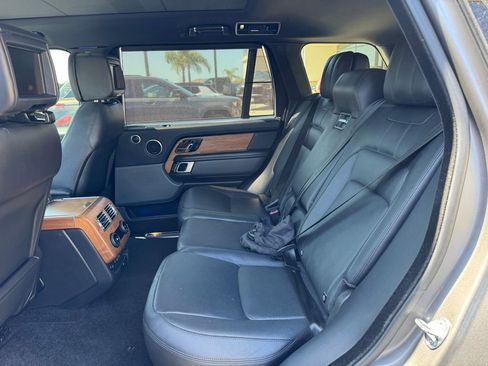 Used 2018 Land Rover Range Rover Long Wheelbase Supercharged image 13