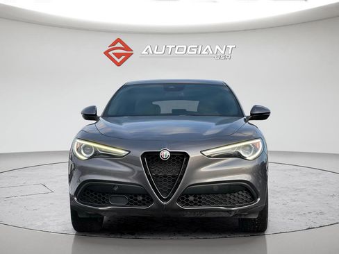 Used 2023 Alfa Romeo Stelvio Sprint image 12