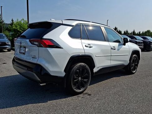 Certified 2024 Toyota RAV4 SE w/ Convenience Package AWD/4WD image 6