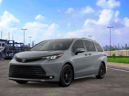 New 2026 Toyota Sienna XLE Woodland Edition AWD/4WD image 23