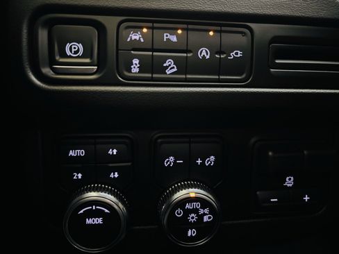 Used 2022 GMC Yukon XL AT4 w/ Max Trailering Package AWD/4WD image 55