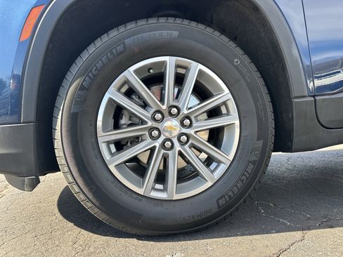 Used 2022 Chevrolet Traverse LT w/ LPO, Floor Liner Package image 12