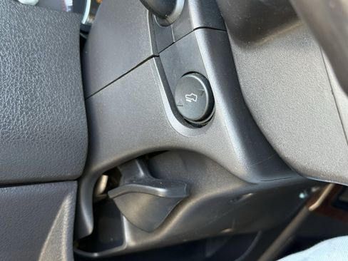 Used 2015 Ford F350 Lariat w/ Lariat Ultimate Package image 30