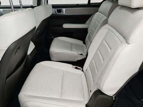 Used 2024 Hyundai Santa Fe Calligraphy AWD/4WD image 24