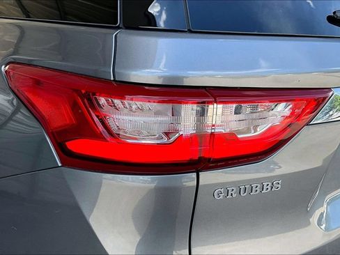Used 2019 Chevrolet Traverse LT FWD image 42