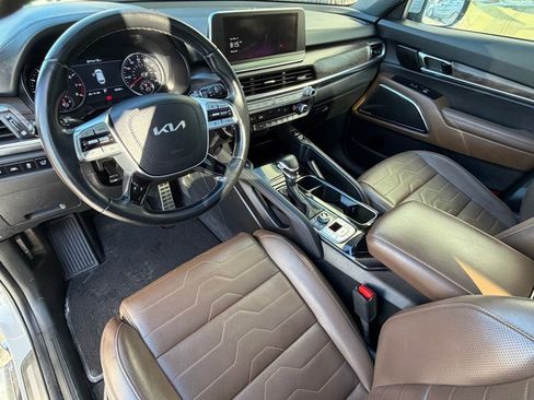 Used 2022 Kia Telluride SX w/ SX Prestige Package image 8