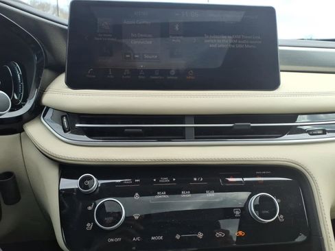 Certified 2024 INFINITI QX60 Luxe AWD/4WD image 9