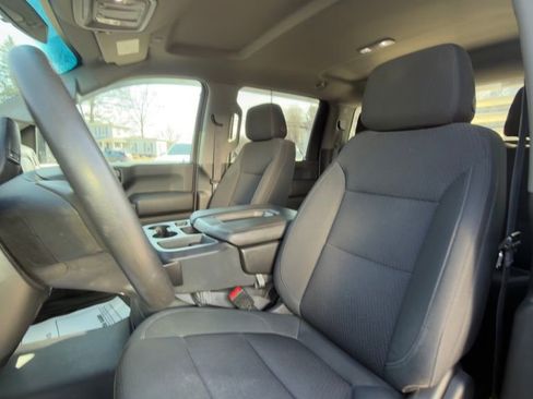 Used 2021 Chevrolet Silverado 2500 Custom w/ Custom Convenience Package image 10