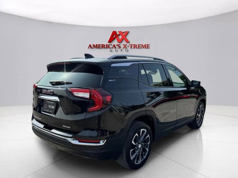 Used 2022 GMC Terrain SLT w/ Infotainment Package II AWD/4WD image 5