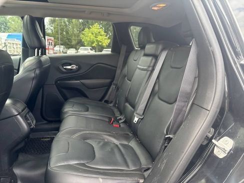 Used 2015 Jeep Cherokee Limited AWD/4WD image 11