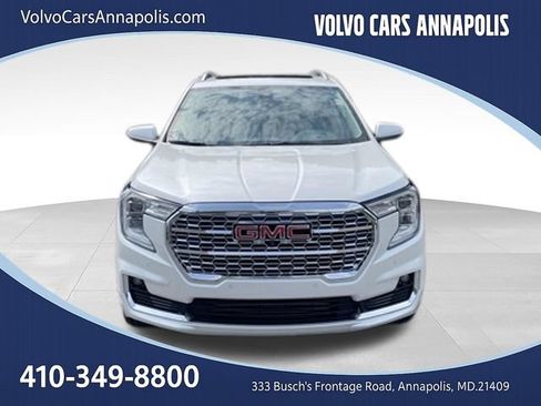 Used 2023 GMC Terrain Denali w/ Denali Premium Package AWD/4WD image 2