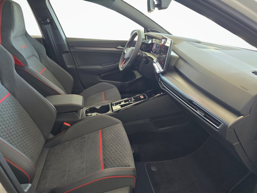 New 2026 Volkswagen GTI SE FWD image 41