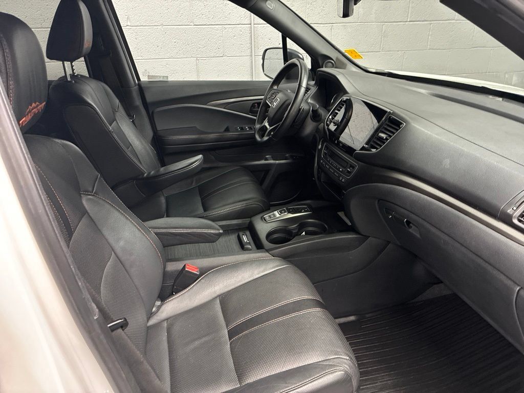 Used 2022 Honda Pilot TrailSport image 7