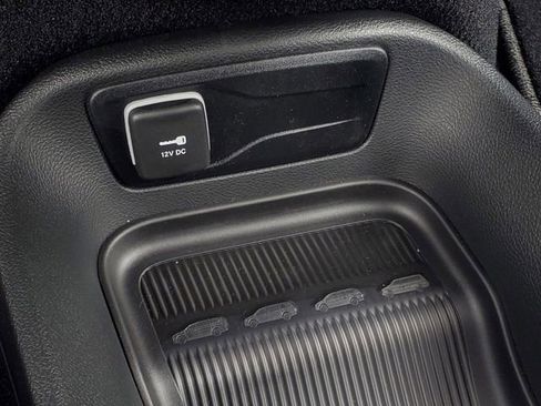 New 2026 Chrysler Pacifica Select FWD image 26