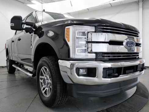 Used 2019 Ford F250 Lariat w/ Lariat Ultimate Package AWD/4WD image 45