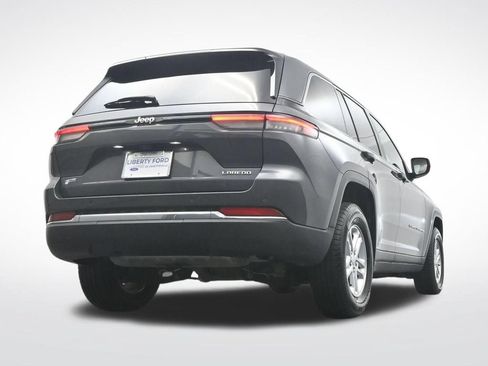Used 2024 Jeep Grand Cherokee Laredo RWD image 36