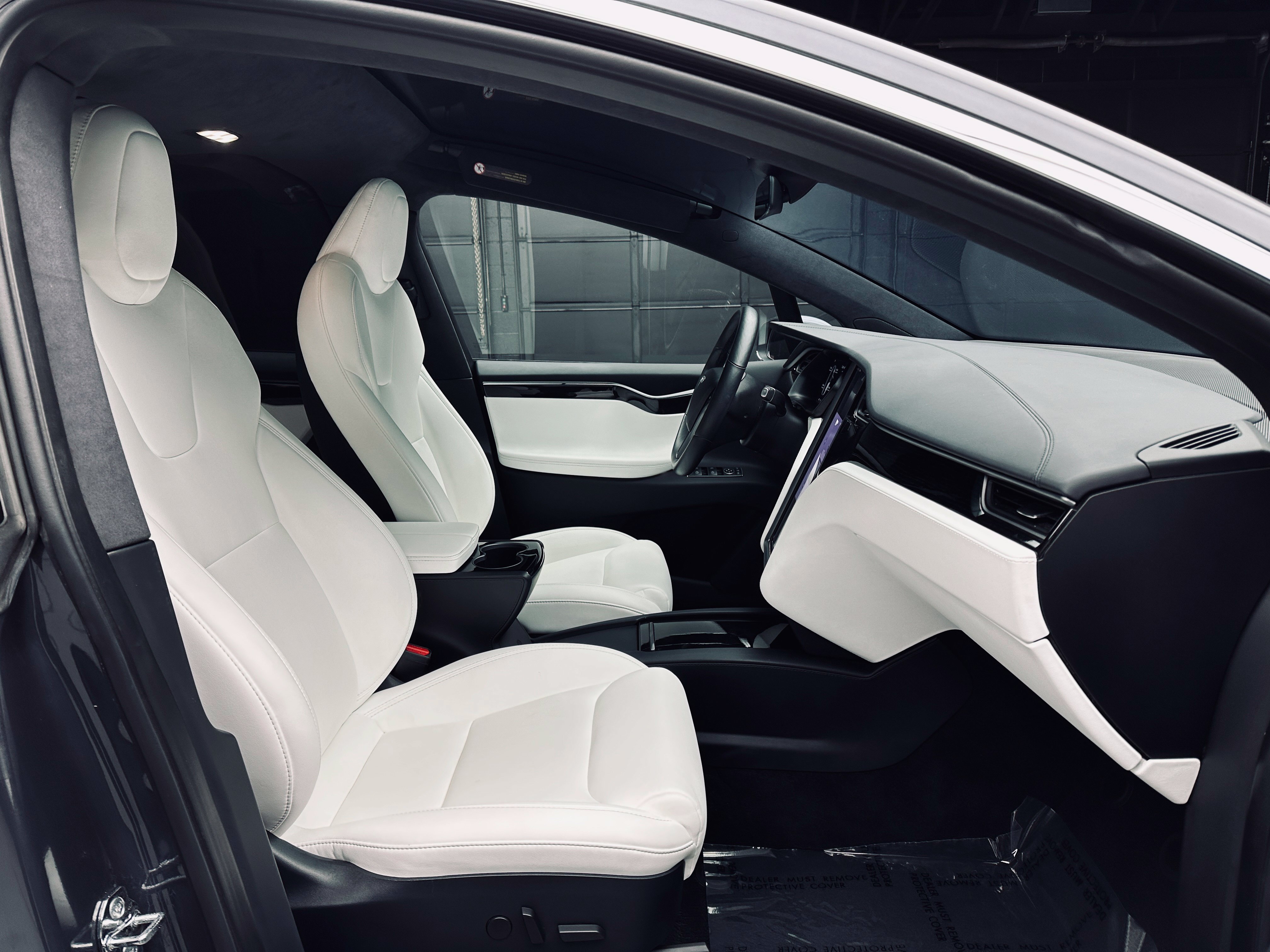 Used 2020 Tesla Model X Long Range AWD/4WD image 18