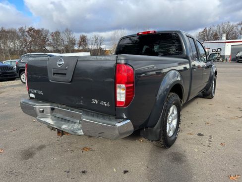 Used 2012 Nissan Frontier SV image 5