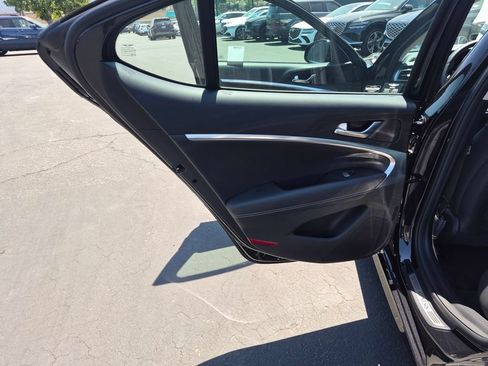 Used 2026 Genesis G70 2.5T RWD image 19