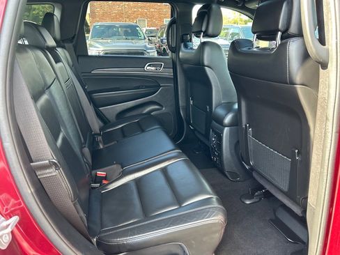Used 2021 Jeep Grand Cherokee Limited image 20