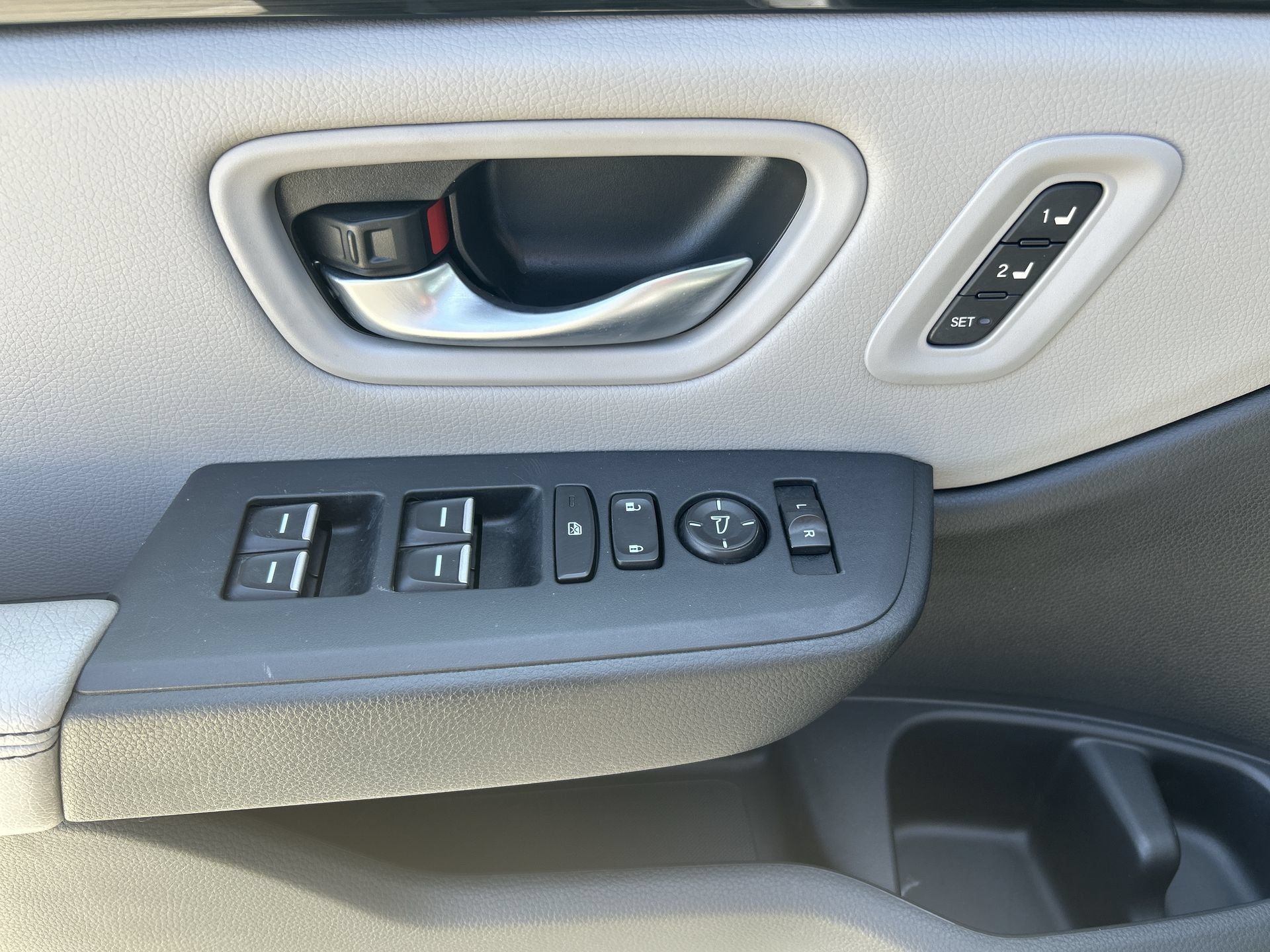 Used 2024 Honda Pilot EX-L image 15