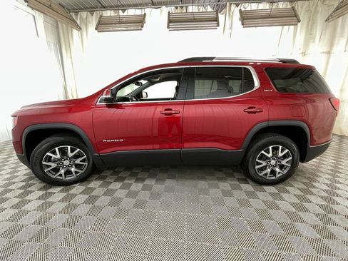 Used 2023 GMC Acadia SLT w/ Preferred Package image 19