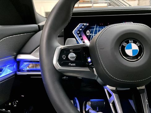 Certified 2025 BMW 760i xDrive AWD/4WD image 20