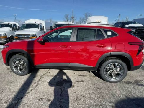 New 2026 Chevrolet Trax LT w/ Driver Confidence Package image 7
