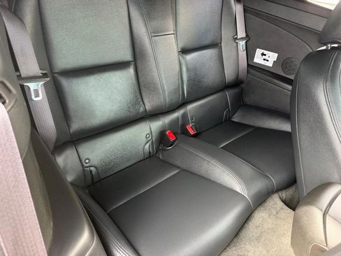 Used 2015 Chevrolet Camaro LT RWD image 7