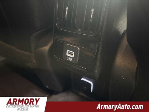 Used 2022 Jeep Compass Limited image 34