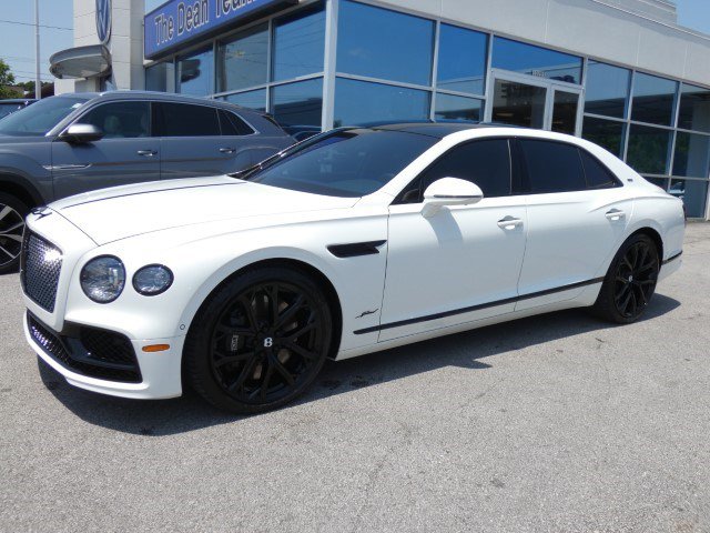 Used 2024 Bentley Flying Spur W12 AWD/4WD image 3