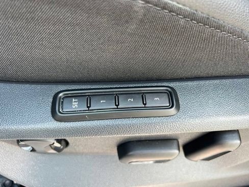 Used 2019 Volkswagen Tiguan SEL Premium AWD/4WD image 33
