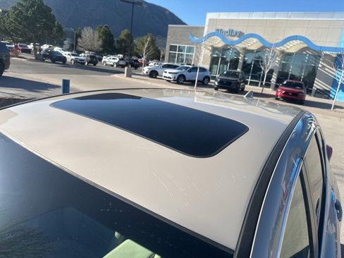 Used 2018 Honda CR-V EX image 27