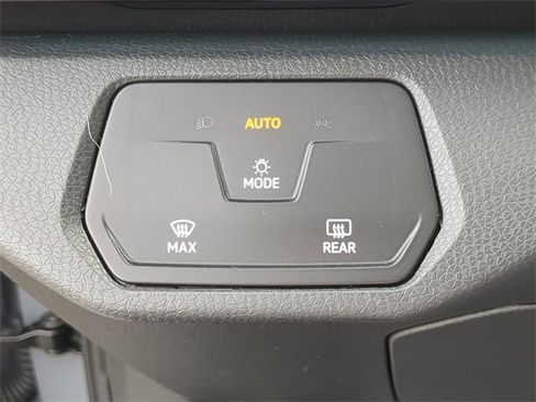 Certified 2023 Volkswagen ID.4 Pro image 26