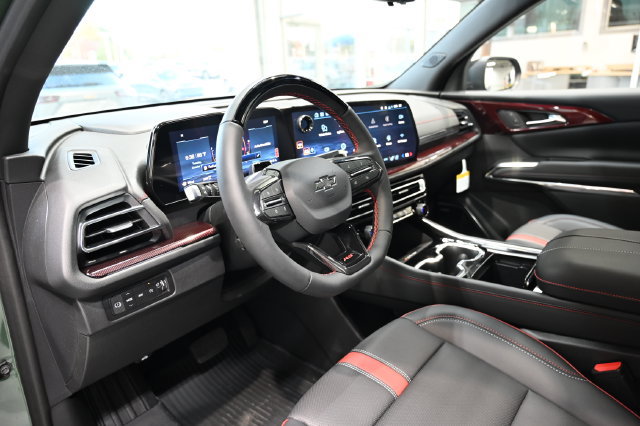 New 2027 Chevrolet Traverse RS w/ LPO, Floor Liner Package AWD/4WD image 24