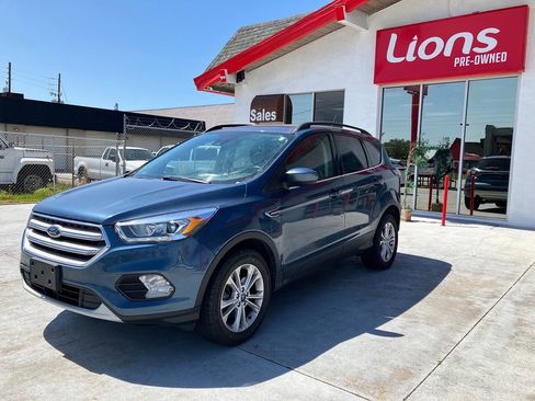 Used 2018 Ford Escape SEL w/ Ford Safe & Smart Package image 10