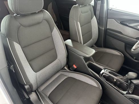 Used 2022 Chevrolet TrailBlazer LT w/ LPO, Blackout Package AWD/4WD image 28