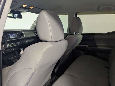Used 2019 Toyota Tacoma SR5 RWD image 34