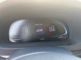Used 2023 Hyundai Venue Limited image 4