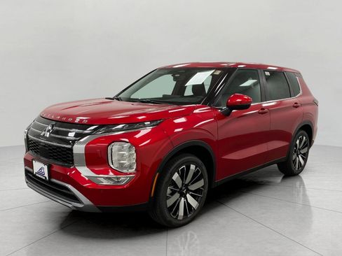 New 2025 Mitsubishi Outlander SE image 9