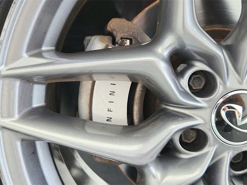 Used 2018 INFINITI QX30 Sport w/ Sport Leather Package image 40