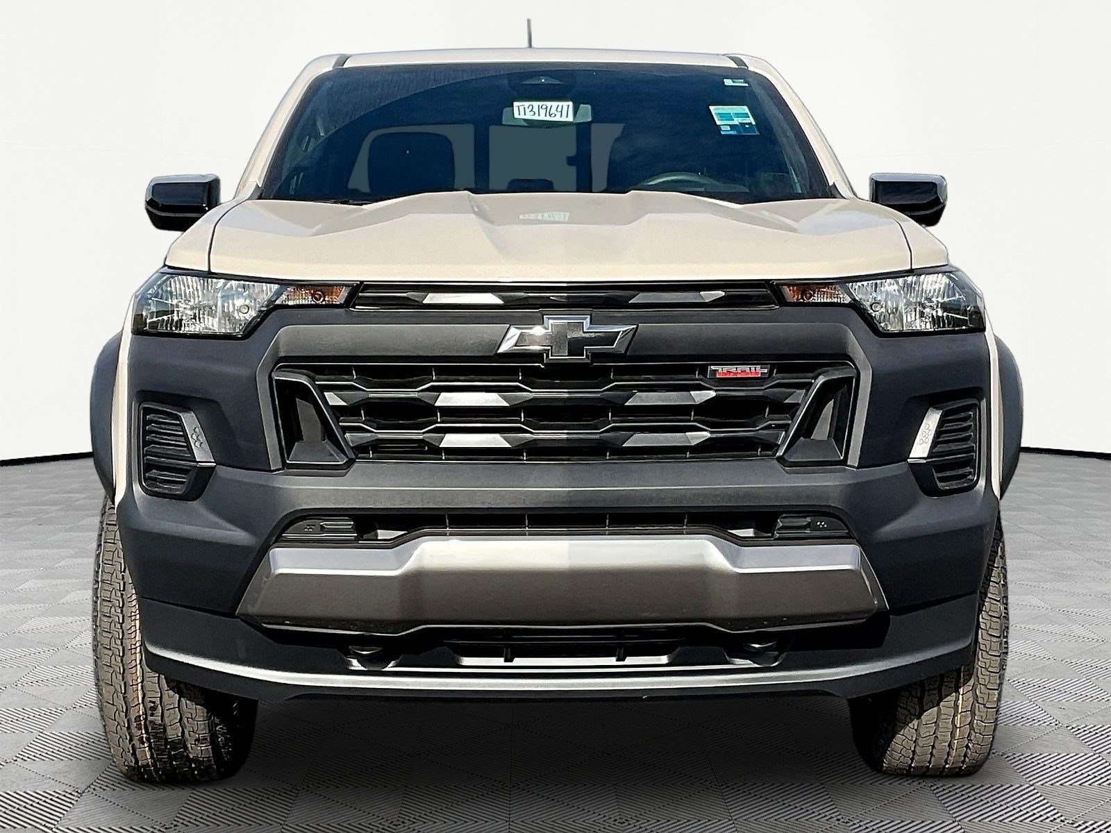 New 2026 Chevrolet Colorado Trail Boss AWD/4WD image 2